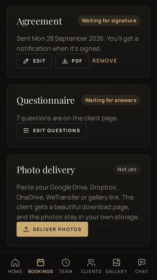 The client tab of a booking with agreement, questionnaire and photo delivery